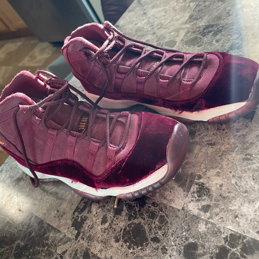 Unique J’s - image 2